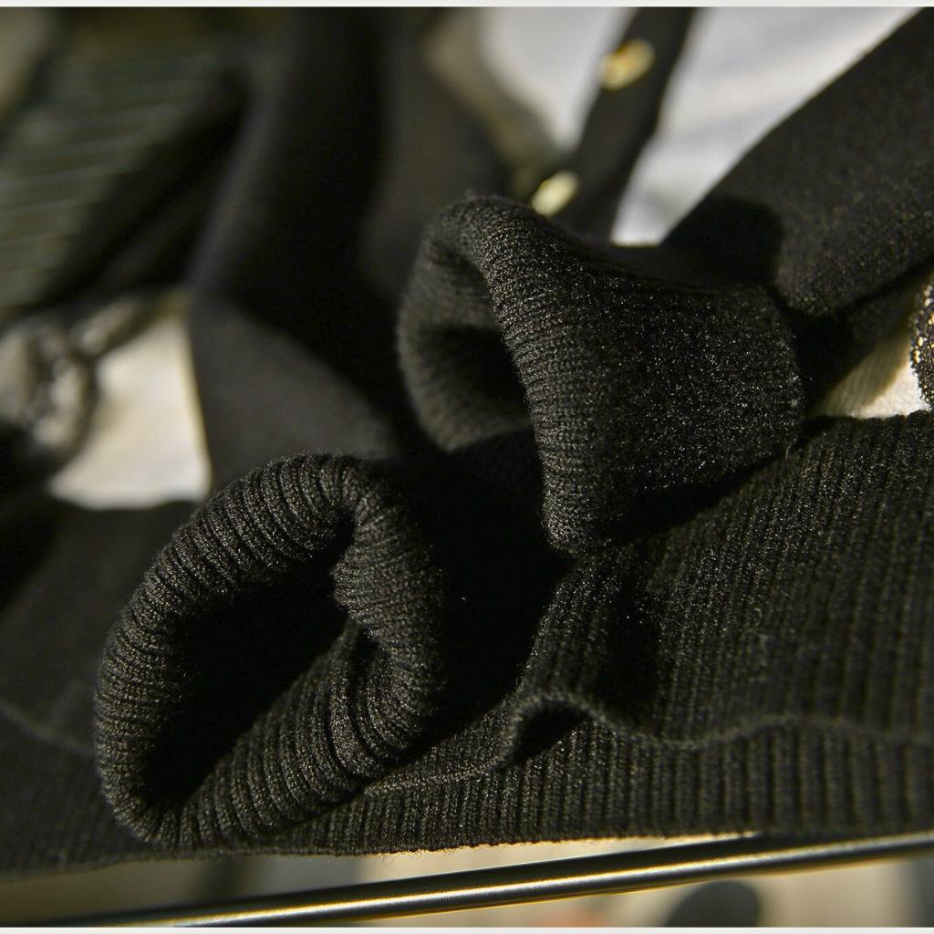 Elegant Lace-Trimmed Knit Cardigan