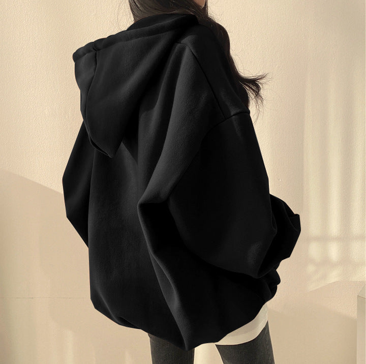韓版連帽衛衣、潮牌外套、加絨 Hoodie、寬鬆長版上衣、韓系穿搭、街頭風、秋冬新款、情侶裝、女衛衣、韓系長袖外套
hoodie, oversized zip-up hoodie, streetwear sweatshirt, women’s fleece hoodie, long hoodie coat, korean fashion outfit, casual hoodie, unisex streetwear, winter hoodie for women, minimalist korean style.