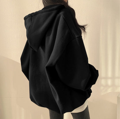 韓版連帽衛衣、潮牌外套、加絨 Hoodie、寬鬆長版上衣、韓系穿搭、街頭風、秋冬新款、情侶裝、女衛衣、韓系長袖外套
hoodie, oversized zip-up hoodie, streetwear sweatshirt, women’s fleece hoodie, long hoodie coat, korean fashion outfit, casual hoodie, unisex streetwear, winter hoodie for women, minimalist korean style.