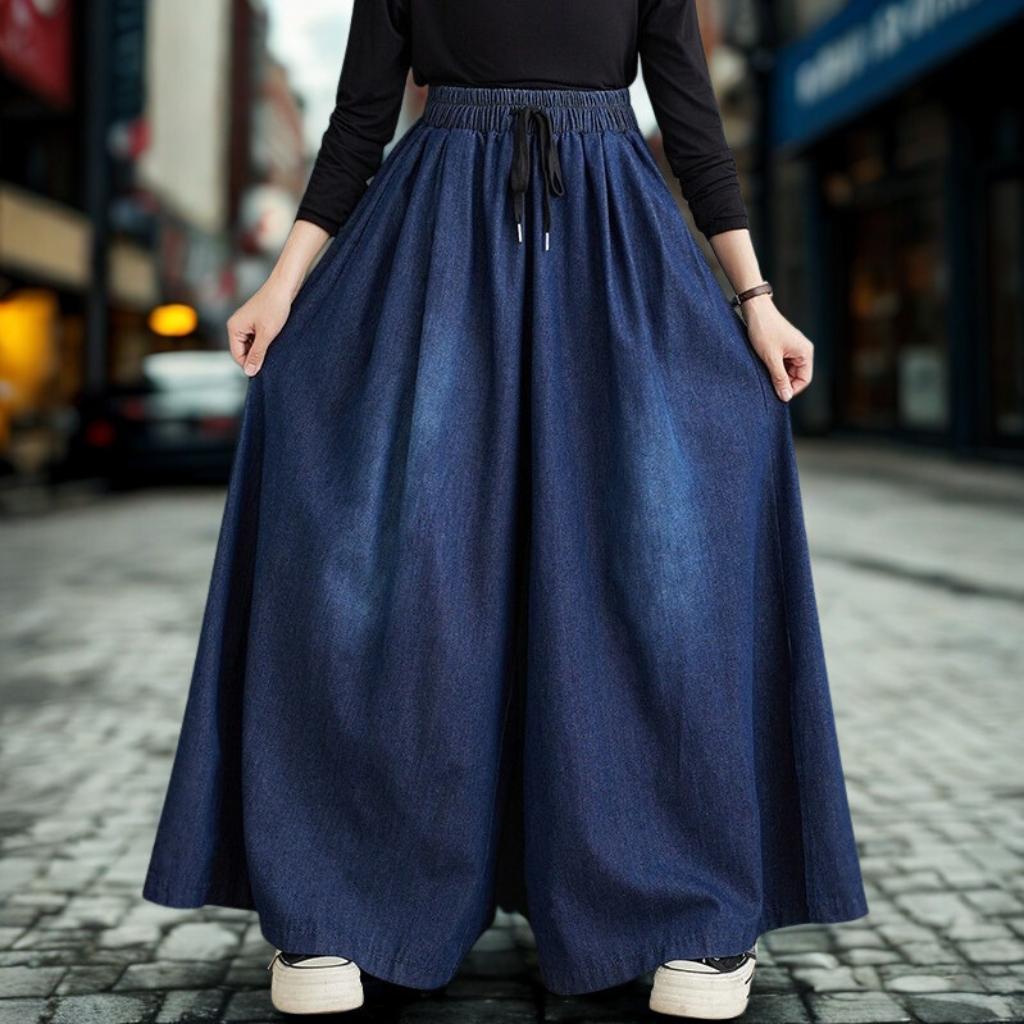 The Artistic Slit-Hem Straight Leg Jeans | High-Waist Wide-Leg Denim