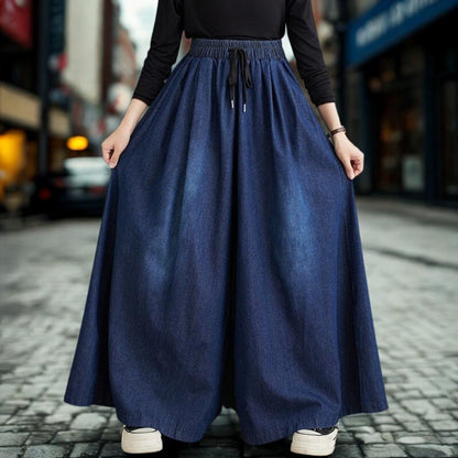 The Artistic Slit-Hem Straight Leg Jeans | High-Waist Wide-Leg Denim