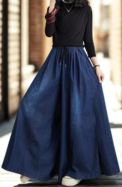 The Artistic Slit-Hem Straight Leg Jeans | High-Waist Wide-Leg Denim